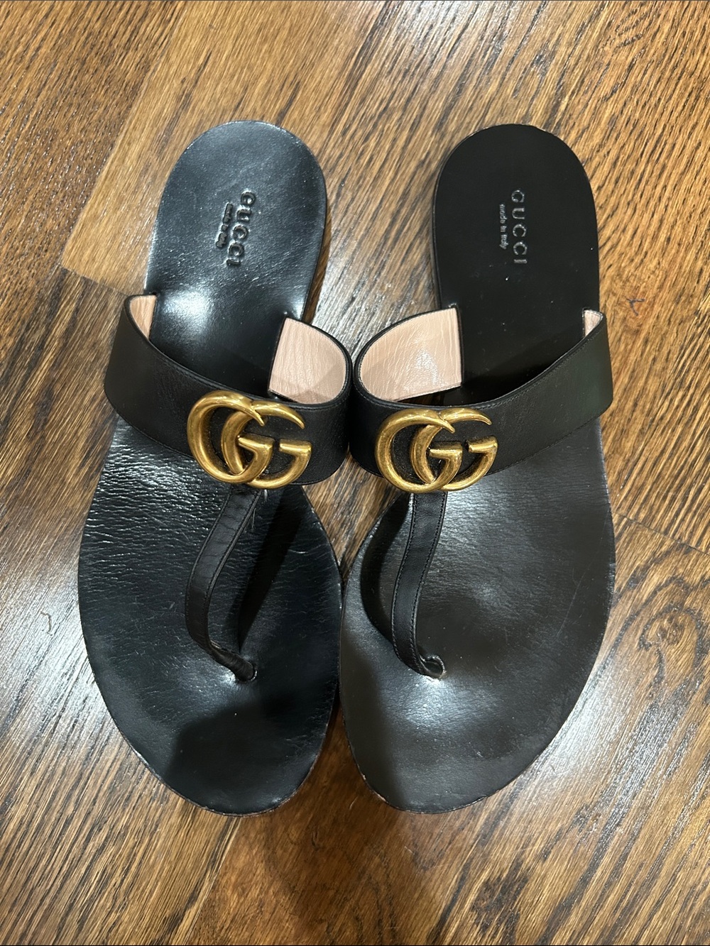 Gucci Black Maramont Leather Thong Sandals with Gold GG Logo